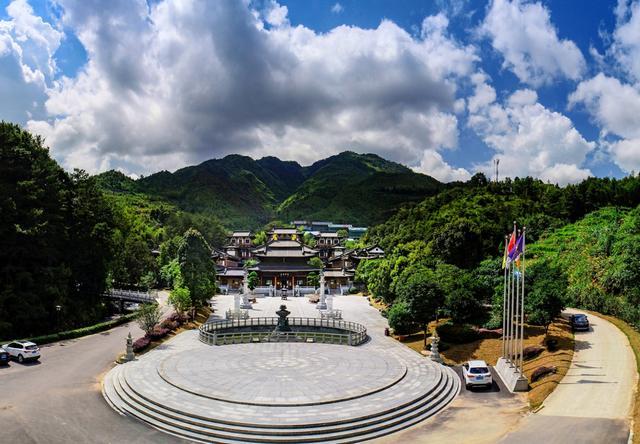 如果只推荐一个寺院去旅行 那么我建议你去这里 浙江文成 安福寺