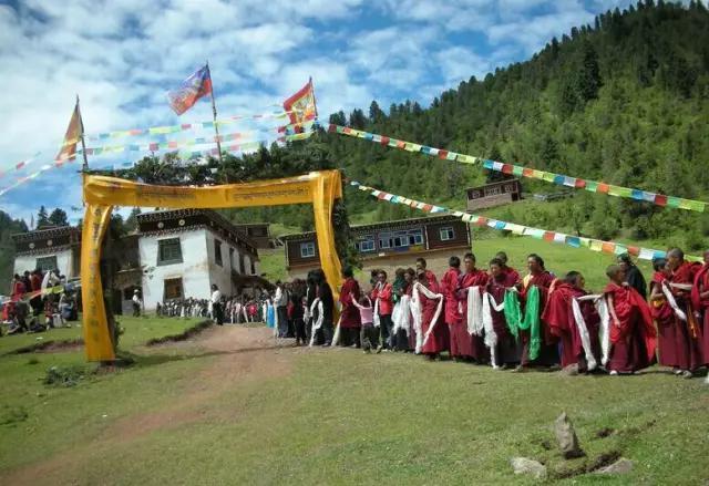 西藏一年四季中什么时候去合适