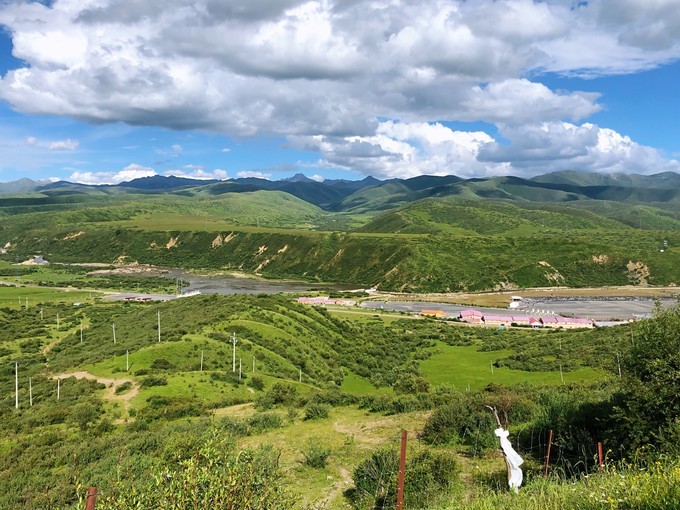 二,九红草原风光路