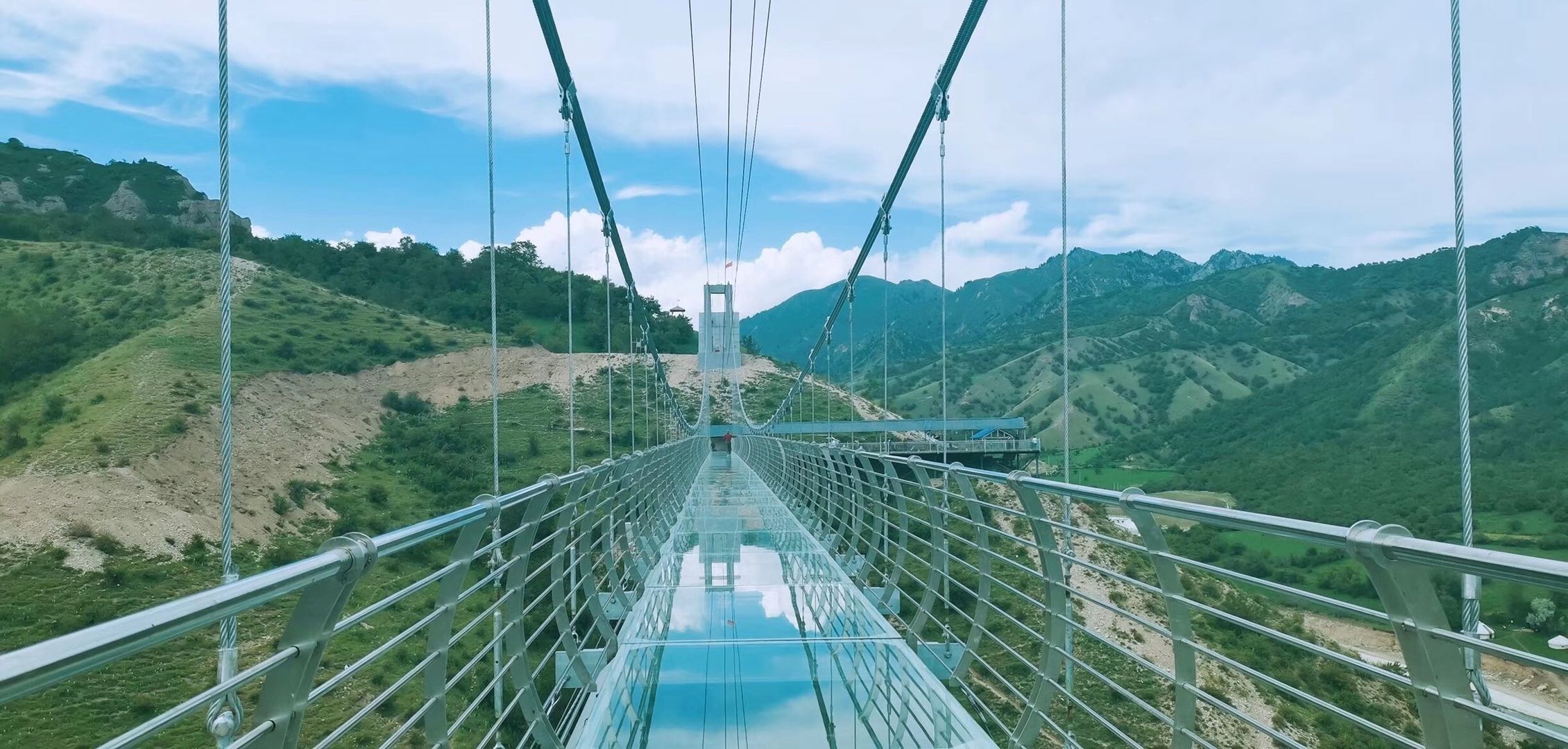 伊犁中华福寿山 网红玻璃桥 高空秋千 解忧公主薰衣草