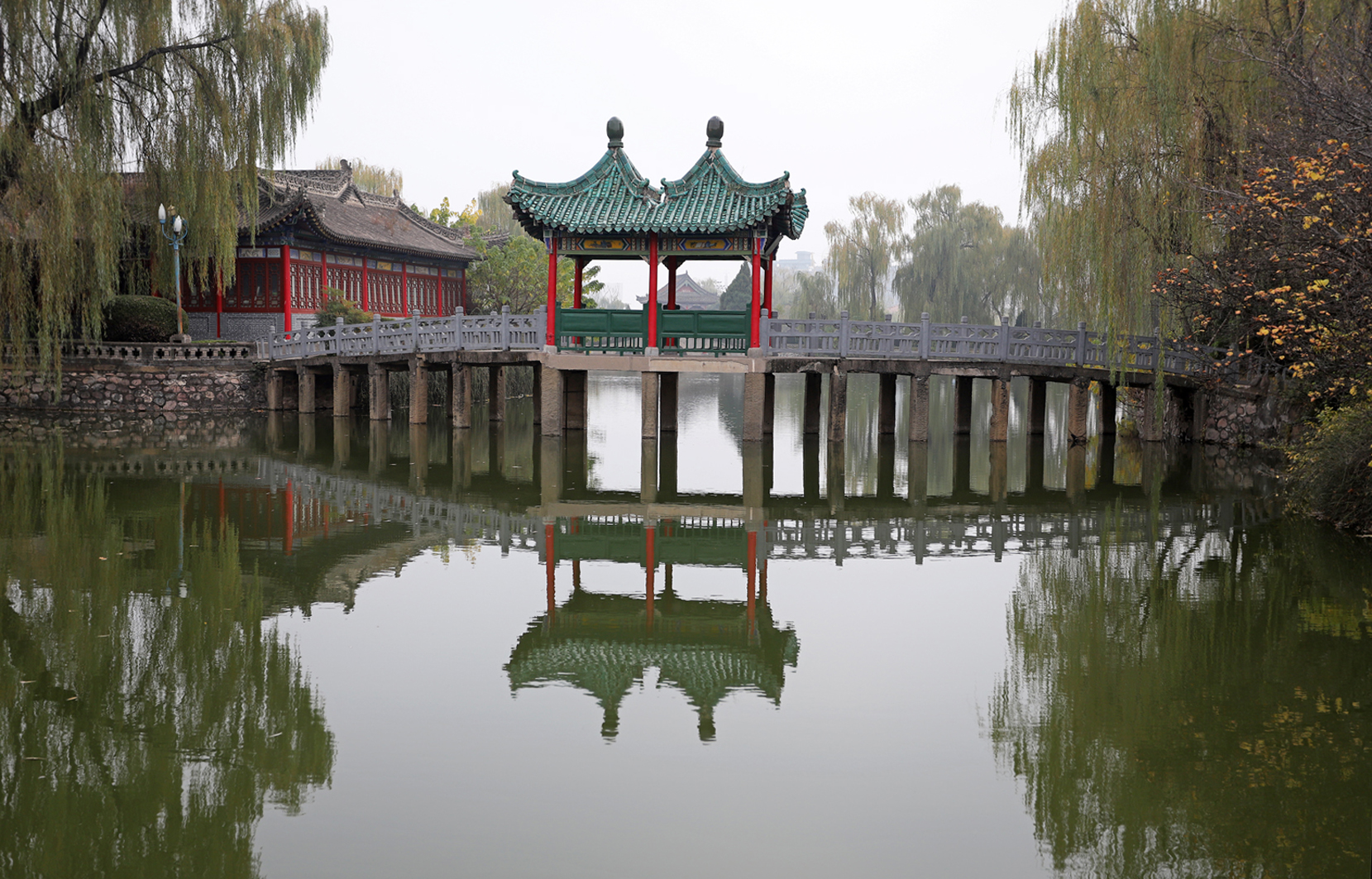 喜雨亭  凌虚台