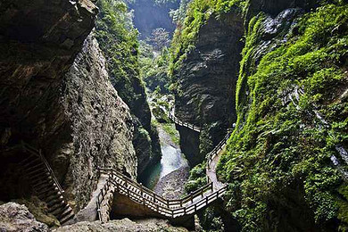 重庆武隆一日游天生三桥龙水峡地缝仙女山乌江画廊四条线路随心选28人