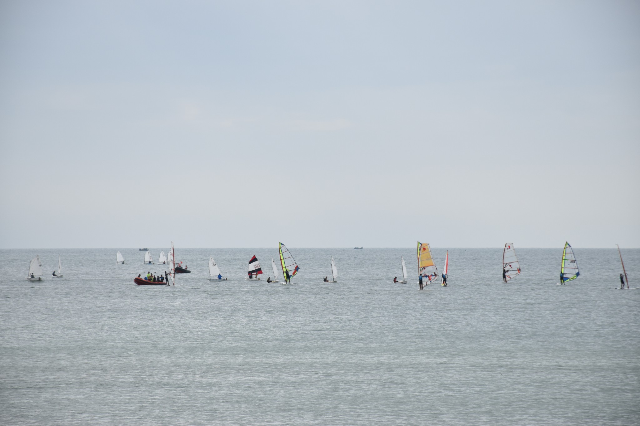 请问海陵岛现在天气怎么样，穿什么衣服合适
