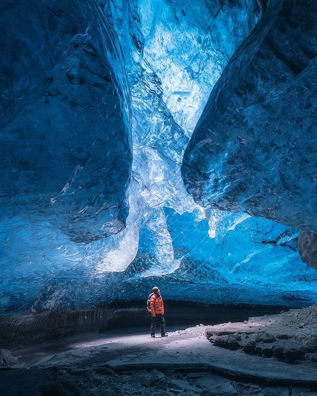 冰岛秘境丨探秘梦幻蓝冰洞