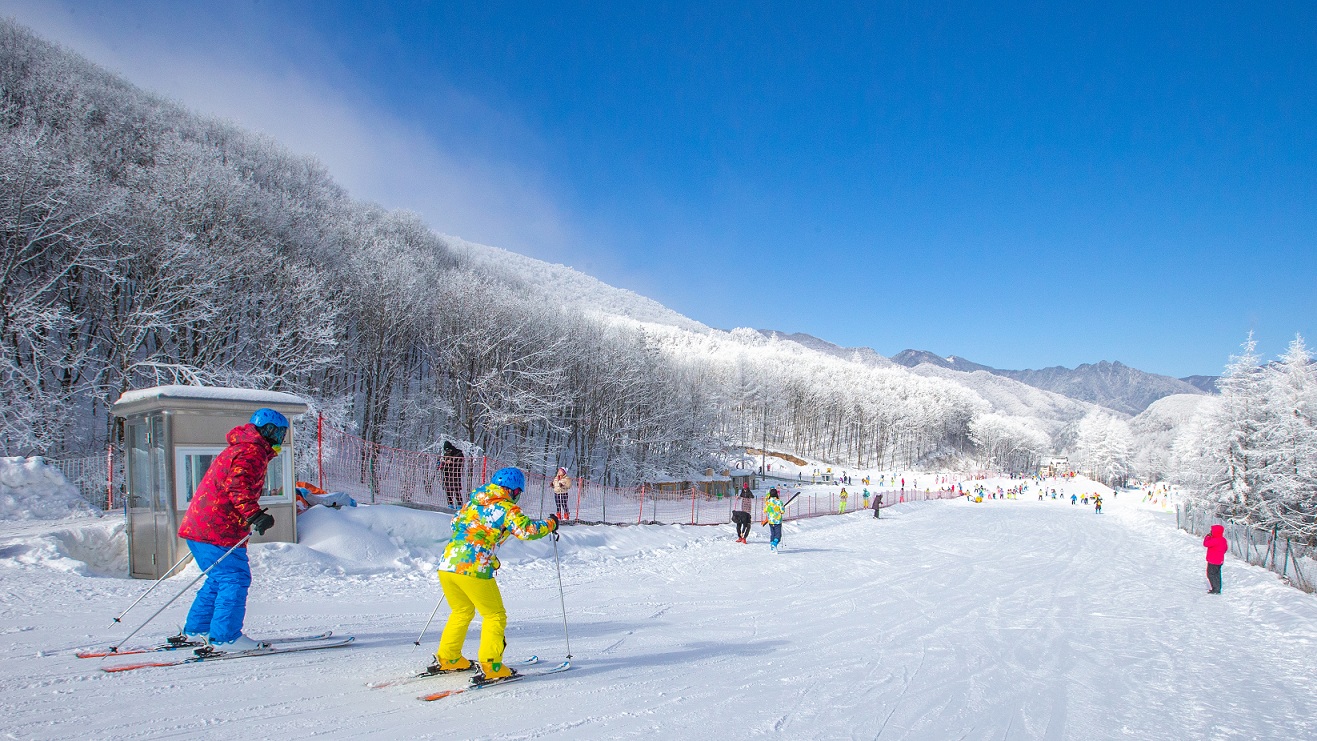 神农架滑雪场 情人泉 昭君别院/昭君村 两坝一峡 三峡