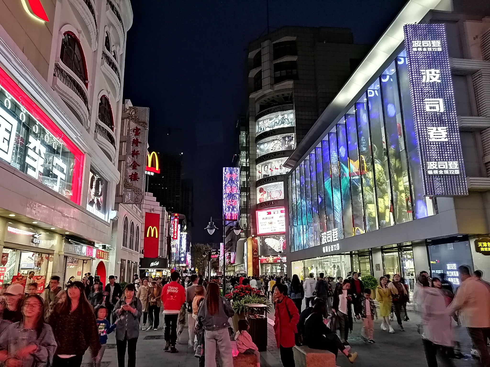 取票天津站,闲逛滨江道——20191006天津街拍