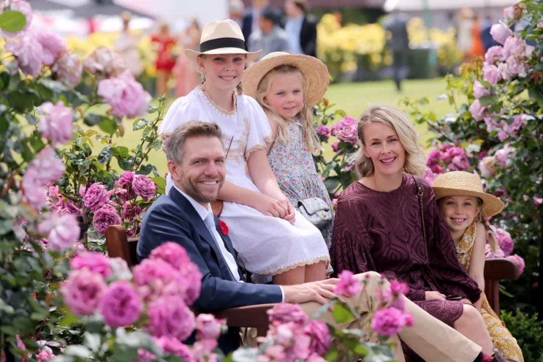19墨尔本杯赛马节 Aussie的fashion节 马蜂窝