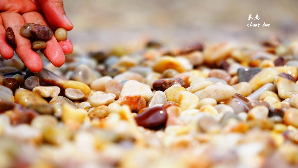 天气预报上长岛最近天气不好，总是阴天小雨，去了之后天是不是总是灰蒙蒙的