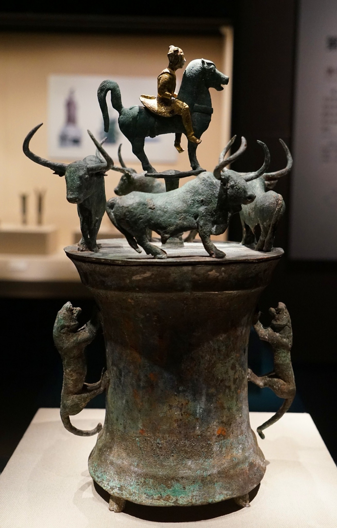 奇妙博物馆之旅一一彩云南之六:古滇国青铜器,揭开了尘封二千多年的