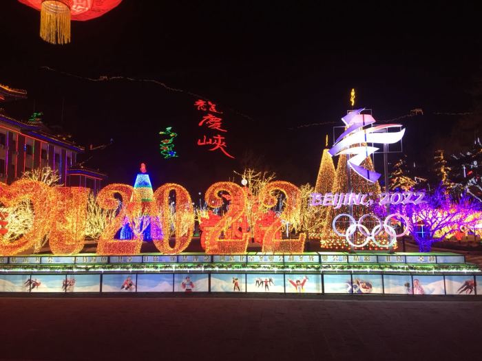 1,八达岭长城什么季节去比较合适?景色最好