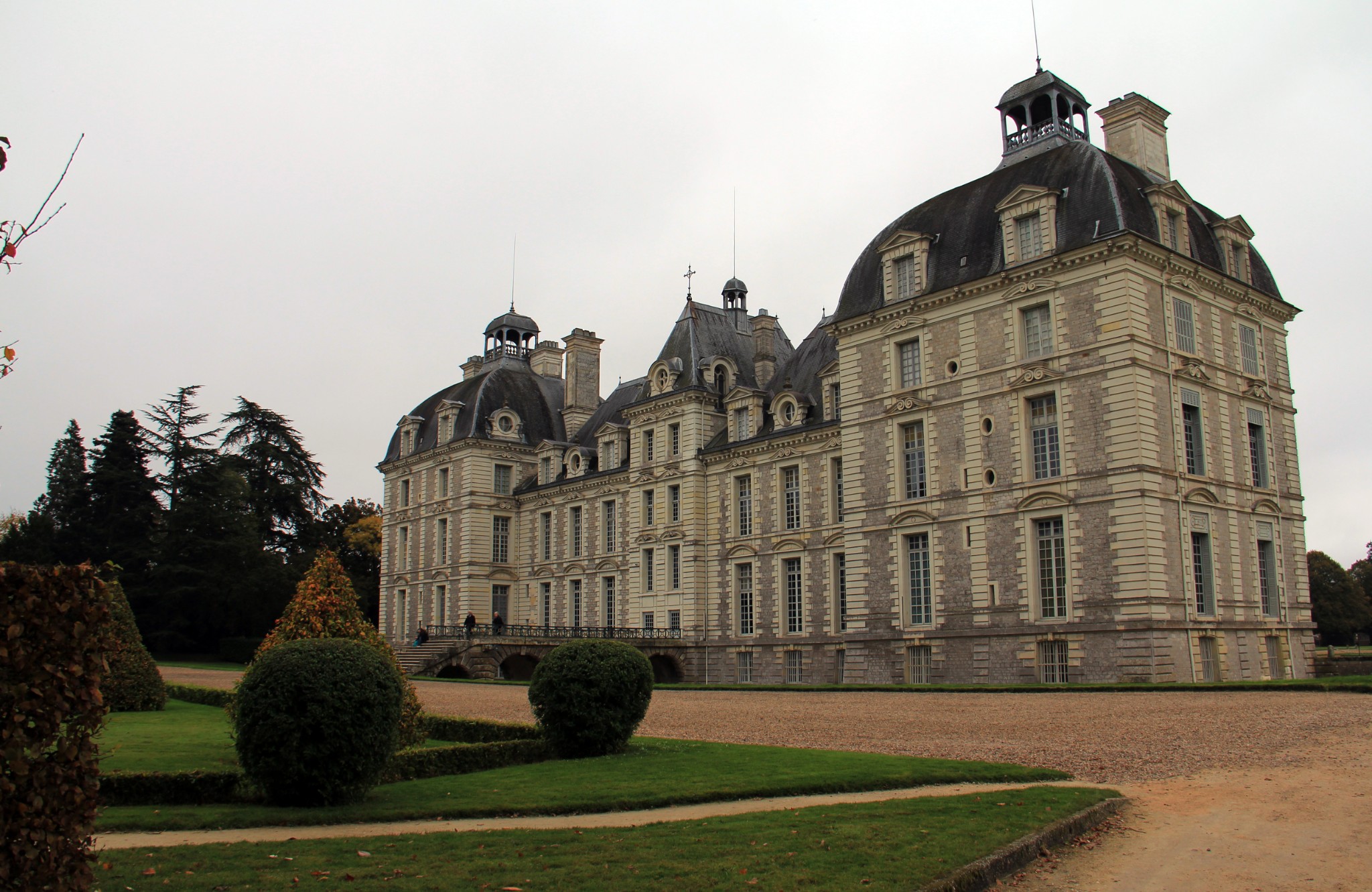 法国舍维尼城堡·欧洲著名城堡(8)