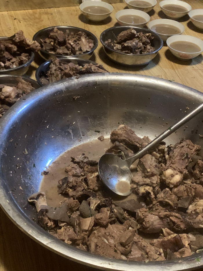 哈巴雪山什么时候去最好,自己一个人可以去吗