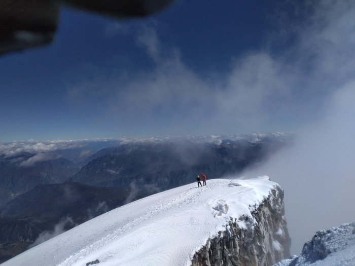 哈巴雪山什么时候去最好,自己一个人可以去吗