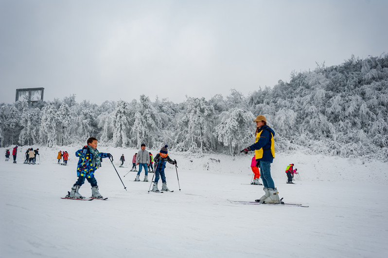 贵州六盘水玉舍国家森林公园滑雪场门票