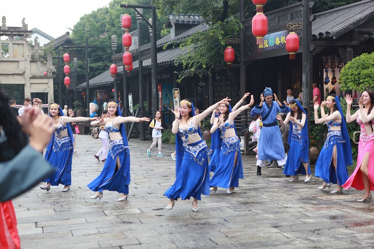 常州淹城春秋乐园门票(春秋文化主题梦幻乐园)