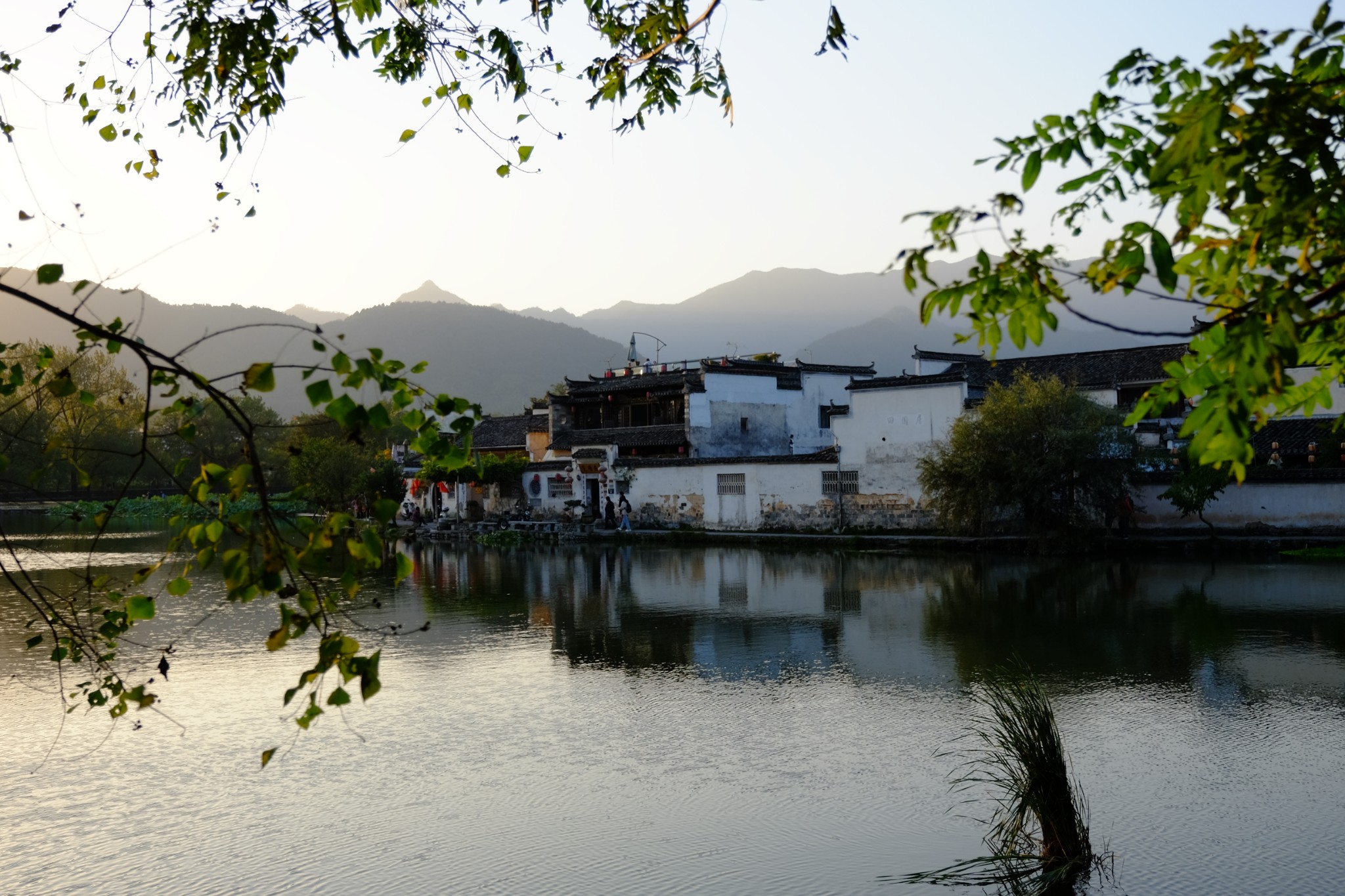 赣皖浙两山两湖两村一城之旅 -宏村