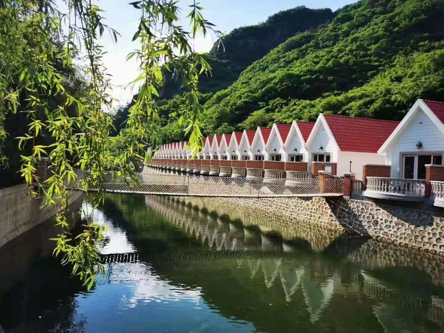 桓仁漫谷度假小镇酒店 2天1晚住宿赠送早餐赠小镇门票