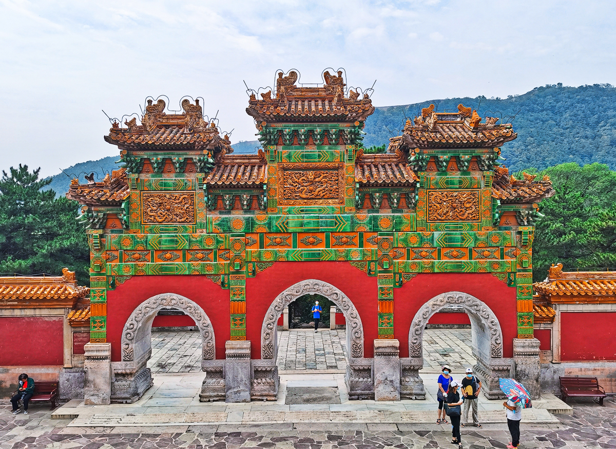 胜地(承德普宁寺 须弥福寿之庙 普陀宗乘之庙 磬锤峰 承德避暑山庄)