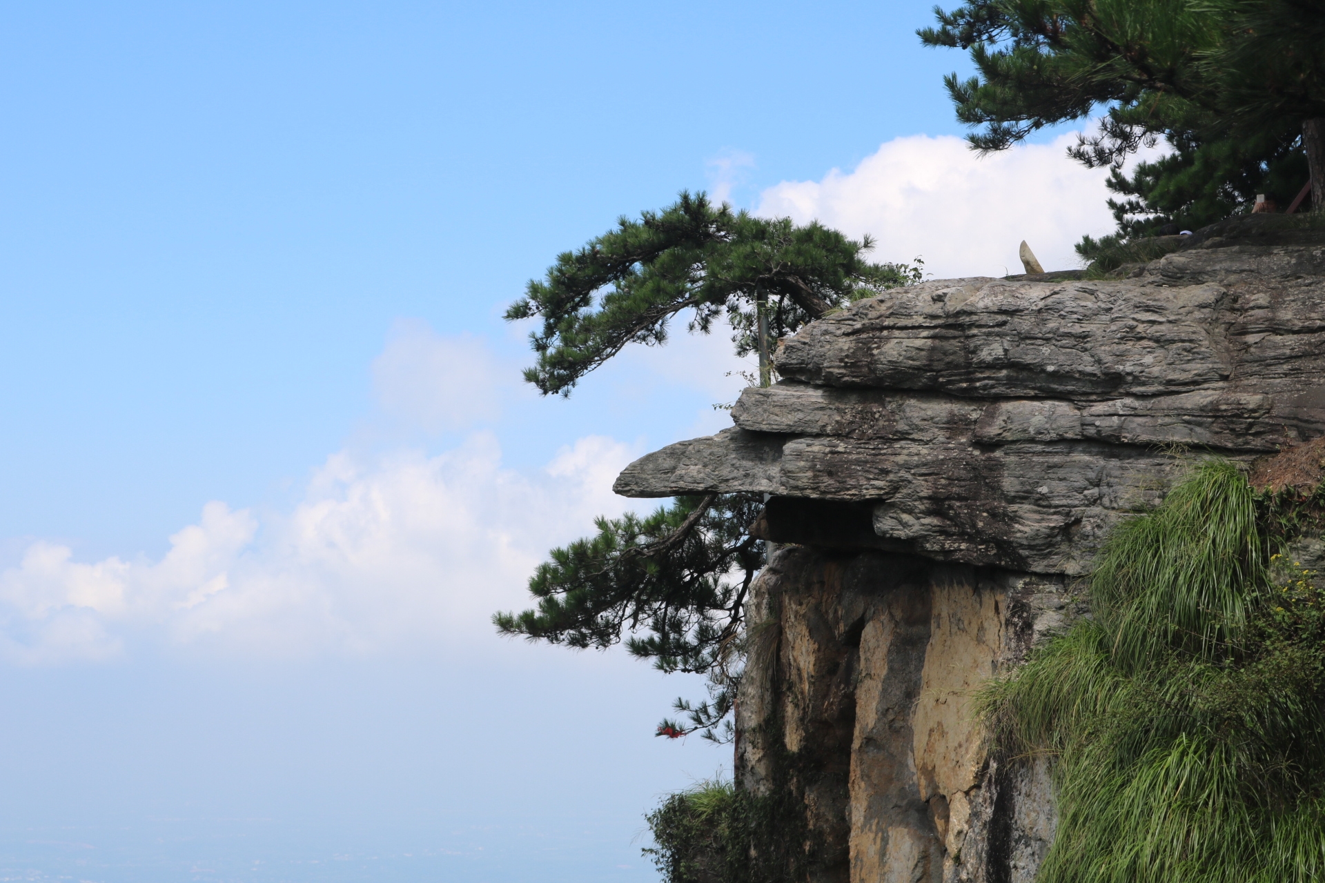 庐山国家重点风景名胜区-龙首崖  