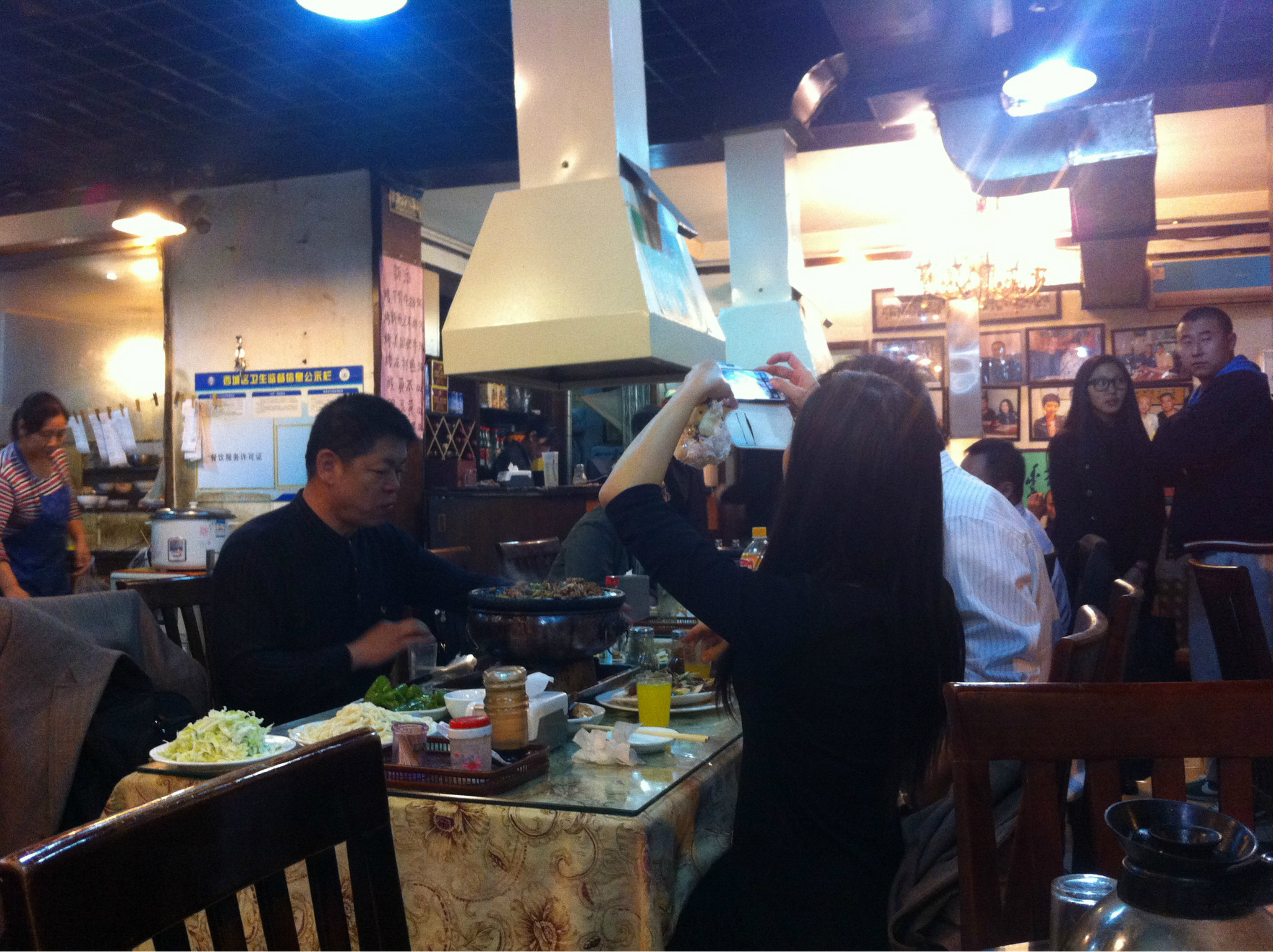 华西村人均收入_厚味居人均消费(3)