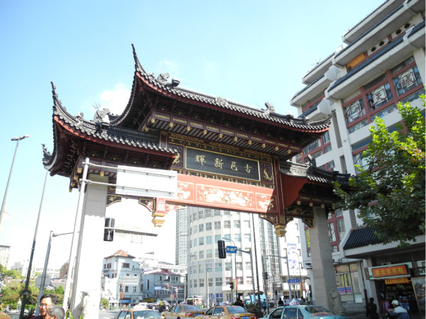 春节豫园游玩攻略,春节豫园游玩攻略大全