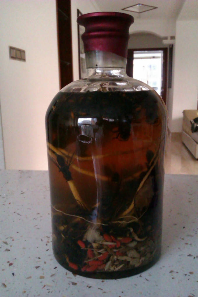 除风湿特效酒 wKgB4lK1zb6AXP3dAAdk0coRuJ451.jpeg?imageView2%2F2%2Fw%2F680%2Fq%2F90%7CimageMogr2%2Fstrip%2Fquality%2F90