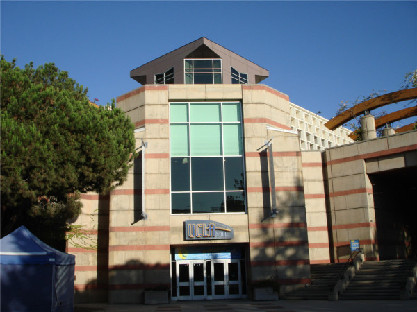 ucla是什么大学在什么地方 wKgB4lK-ge6ASxrbAANyucr-YQg90.jpeg?imageView2%2F2%2Fw%2F600%2Fh%2F600%2Fq%2F90