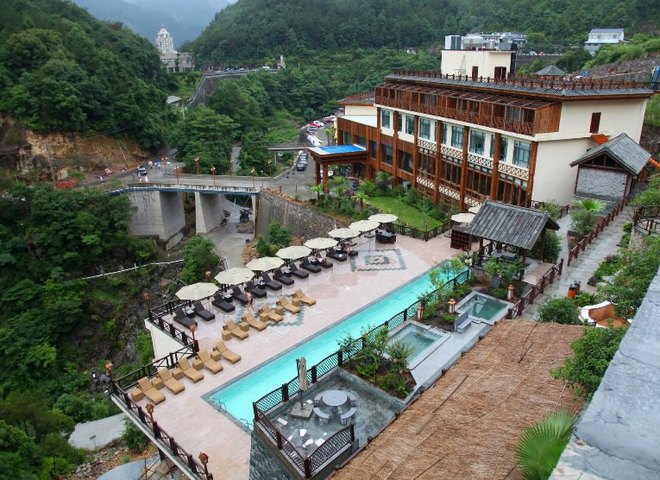 泰顺玉龙山氡泉度假村(雅阳镇)预订