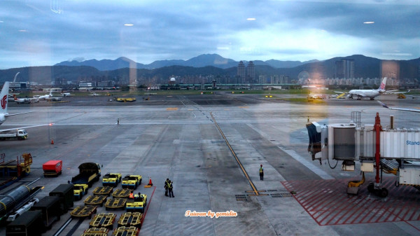 松山机场是哪里的 wKgB6lS-CBOAdHOtAAWZ5qS8f-025.jpeg?imageView2%2F2%2Fw%2F600%2Fq%2F90%7CimageMogr2%2Fstrip%2Fquality%2F90