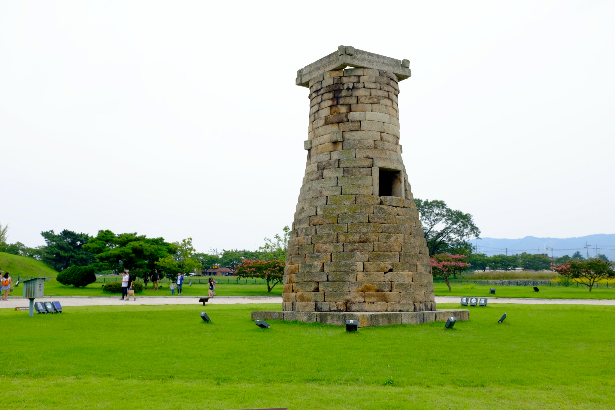 雁鸭池 蜂评: 普门湖 蜂评: 瞻星台 蜂评: 安东河回村 蜂评: 国立庆州