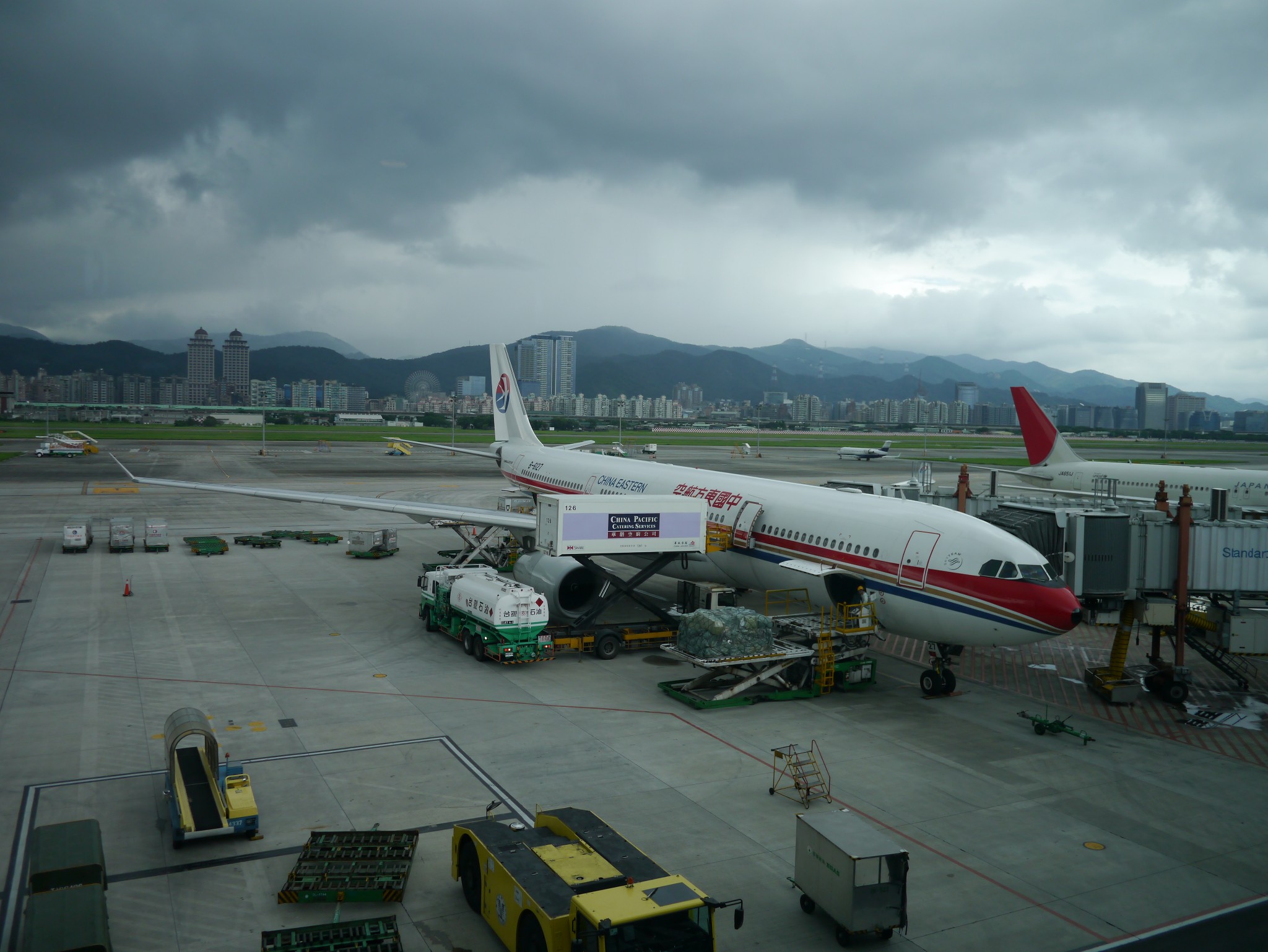 松山机场怎么到台北市内，松山机场到台北市内的交通方式，松山机场到台北市内交通路线
