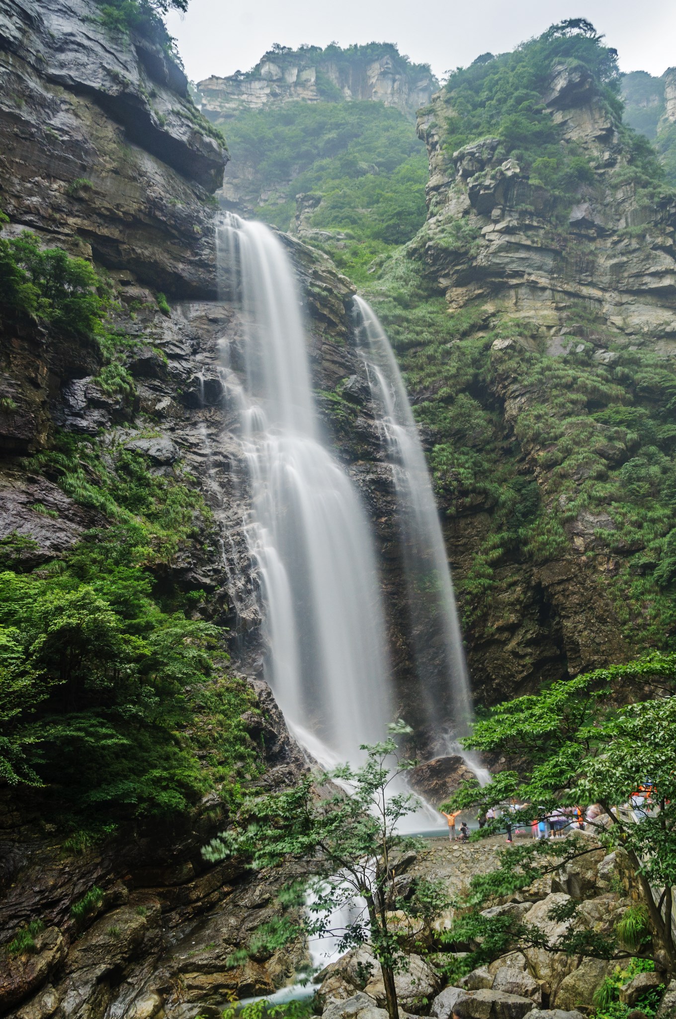 近距离观赏涓秀瀑布 必游top6 世遗之旅 地质奇观 ·位于庐山风景名胜