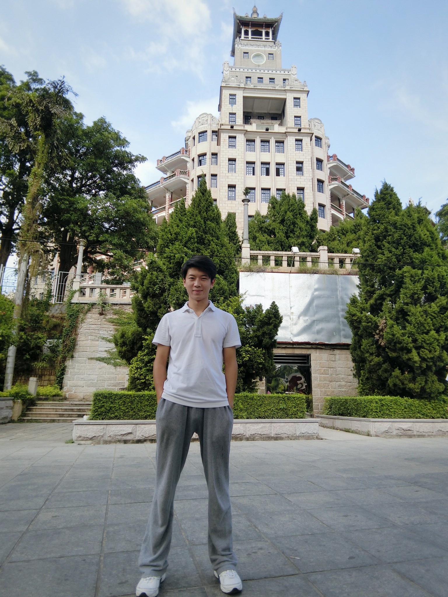 集美中学          