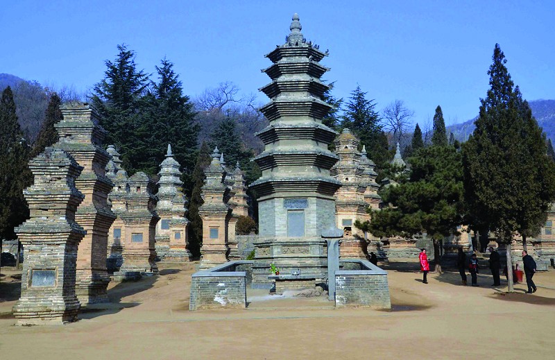 河南嵩山少林寺-塔林-三皇寨一日游(郑州往返 纯玩无购物 禅宗胜地)