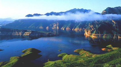 燕塞湖自然风景区,地处燕山脚下,位于旅游名城山海关境内,生态环境