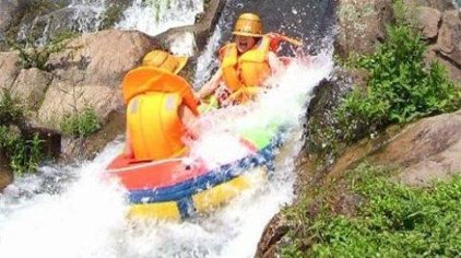 奉化岩头古村漂流门票