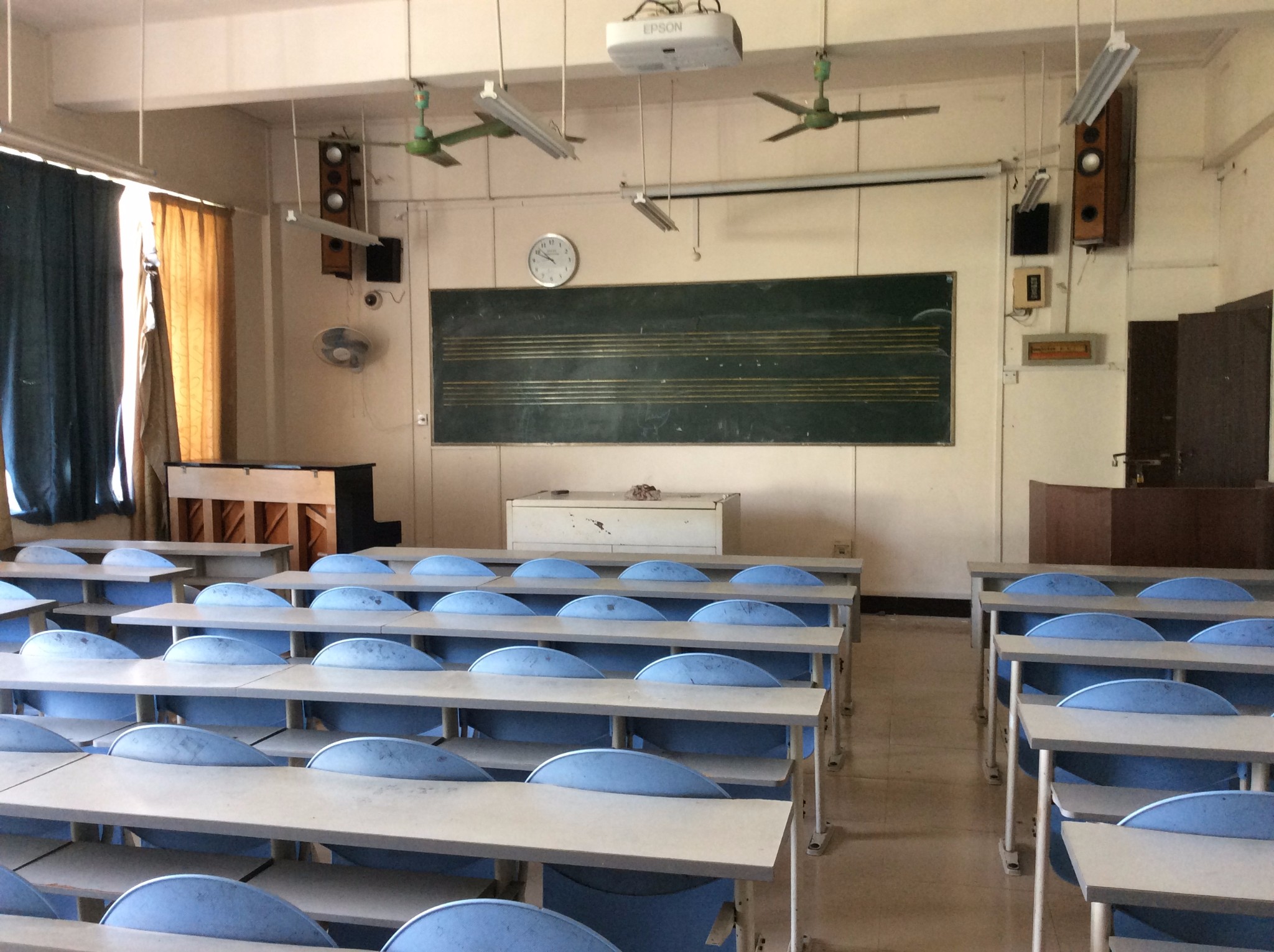 玉林师范学院        