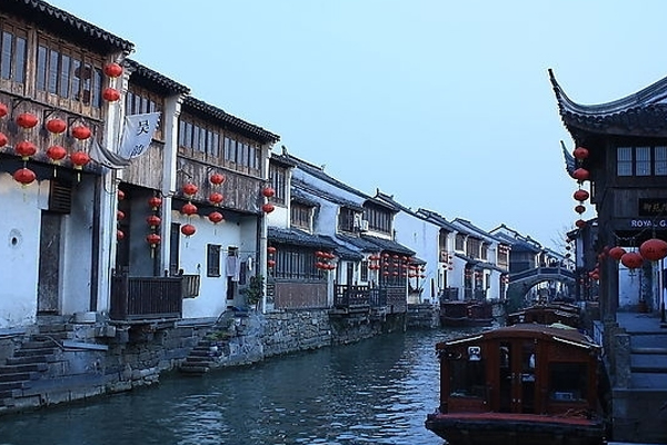 无锡周庄二日游特惠,蠡湖 周庄 三国城(含门票/酒店)