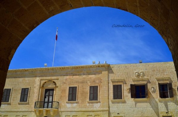 在天空之城,西西里和马耳他的七天,马耳他自助