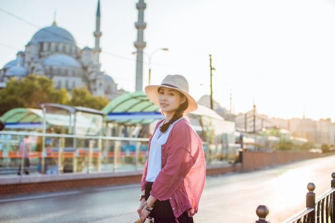 拍照的最佳高度 wKgBs1Y5-E-AUnGSAAa38PThck421.jpeg?imageView2%2F2%2Fw%2F680%2Fq%2F90%7CimageMogr2%2Fstrip%2Fquality%2F90