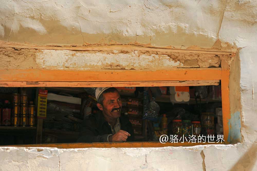 7月底打算暑假带孩子去新疆，适合去南疆还是北疆呢