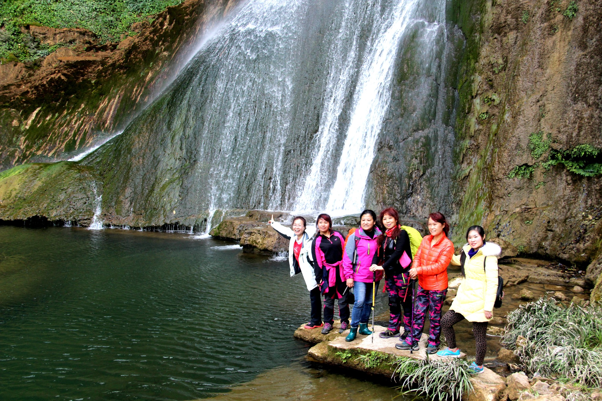 探秘桂香洞,徒步甜茶河峡谷至马滩瀑布