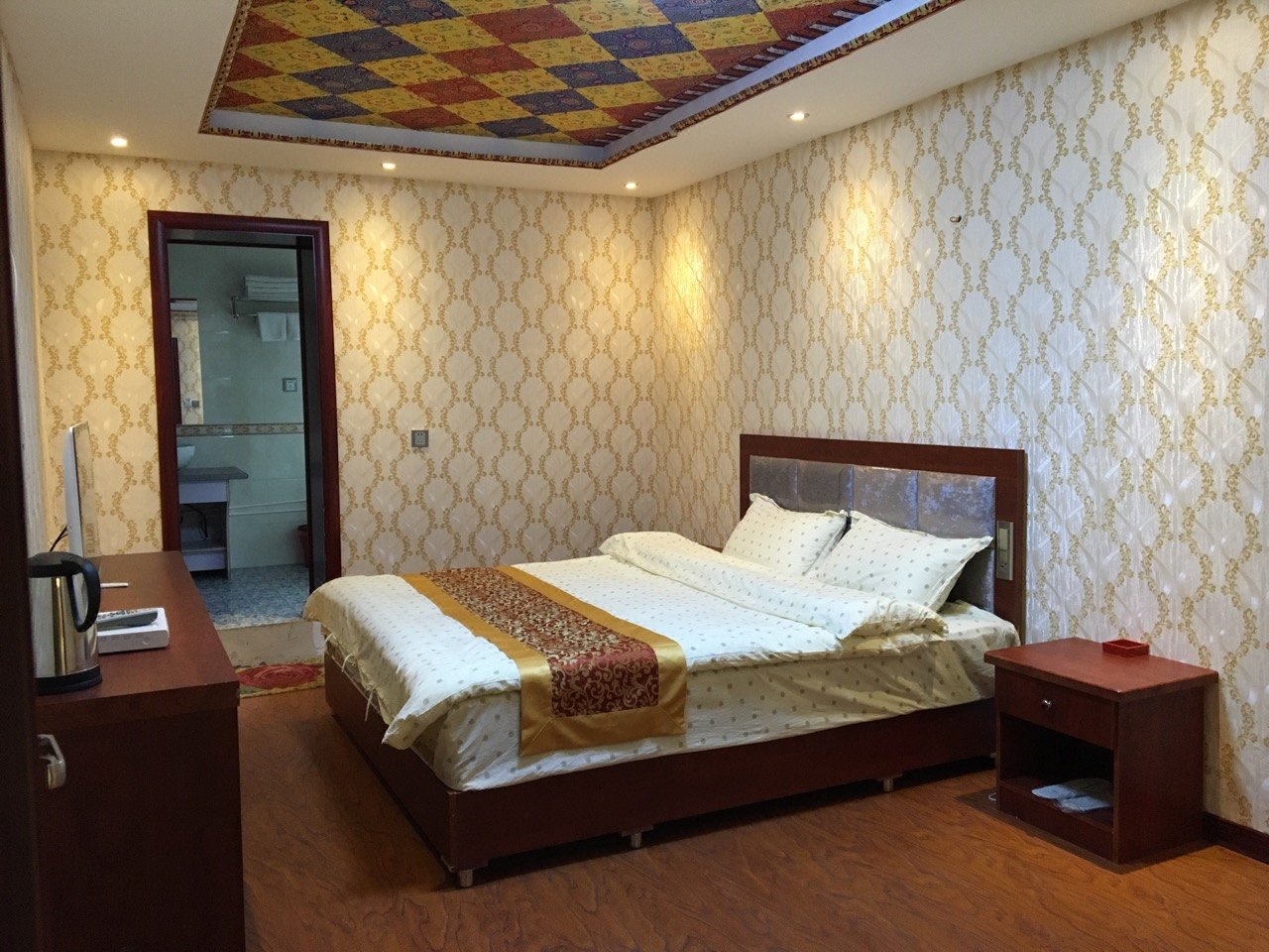 青海湖尼玛拉萨宾馆