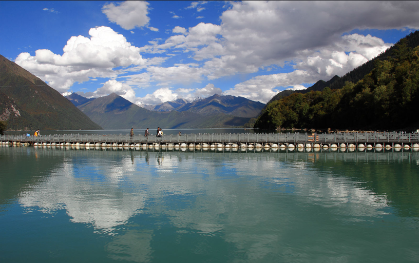 5日越野纯玩之旅赏高山牧场风光体验藏族村寨背崩原始森林暴走布裙湖