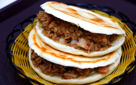 袁记腊汁肉夹馍