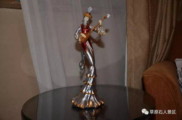 著名的手工艺品 wKgBZ1mf5EWAPyg0AAEFexsxnDM33.jpeg?imageView2%2F2%2Fw%2F600%2Fq%2F90