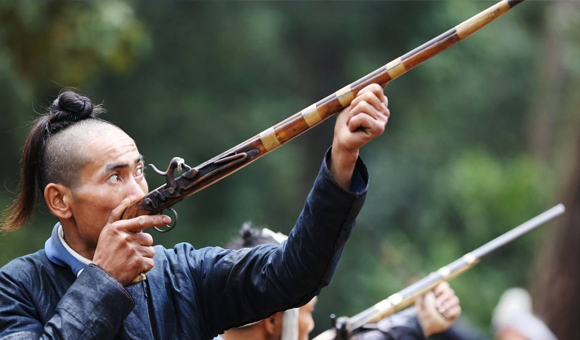        岜沙人早年用这种土枪打猎