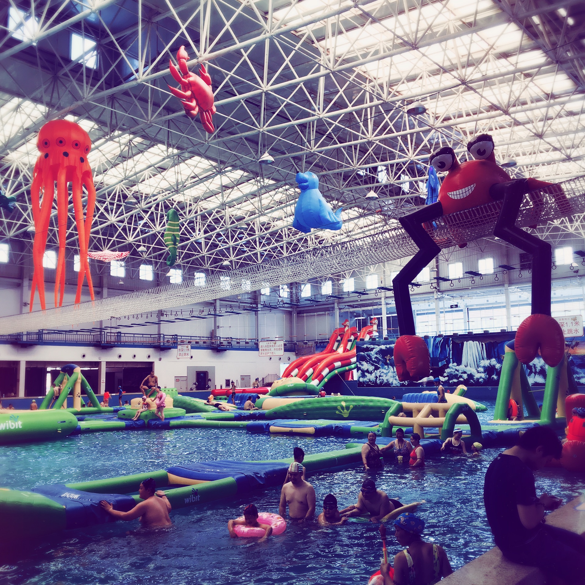 五一蟹岛瓦萨水上乐园游