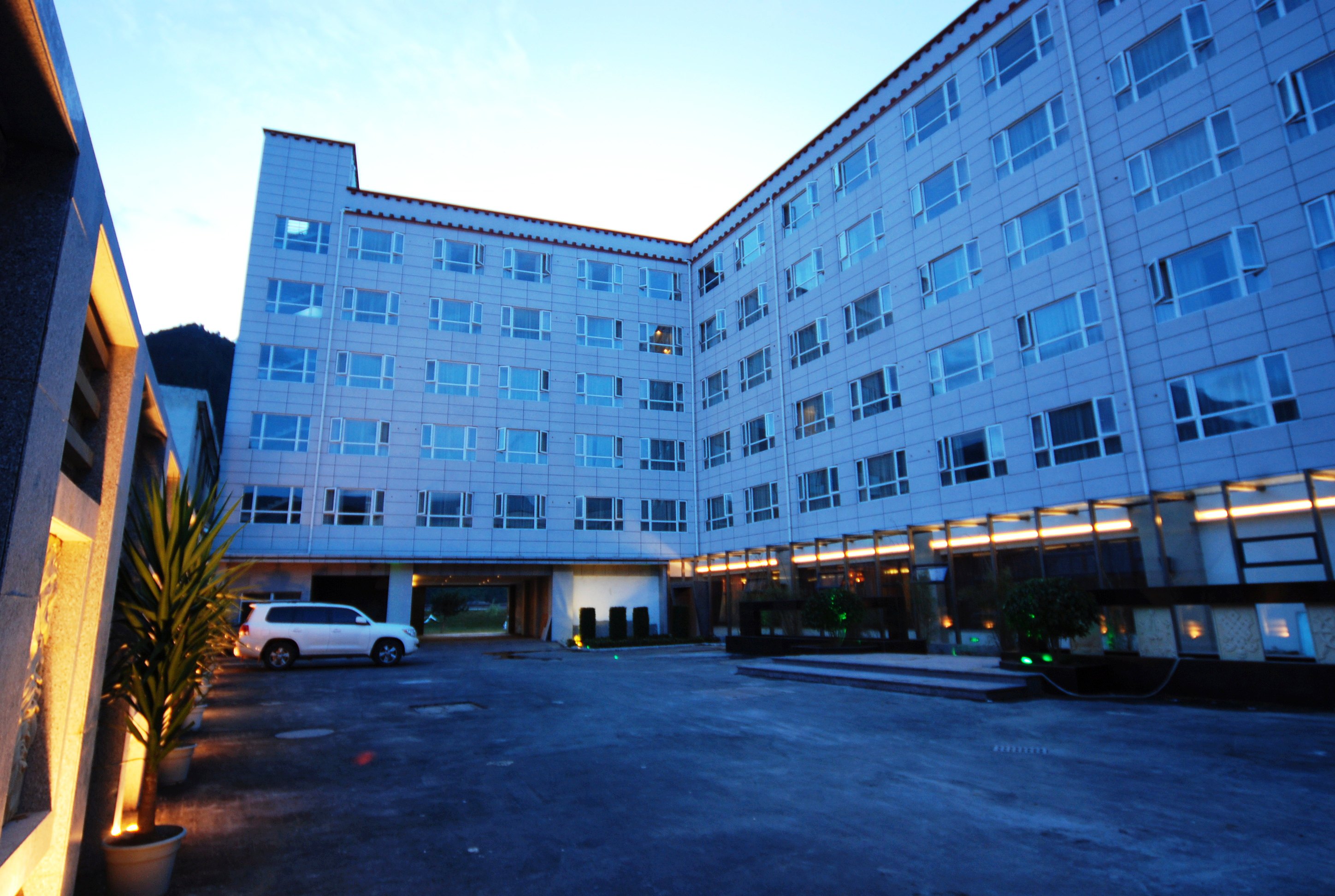 林芝岷山大酒店预订,林芝岷山大酒店价格_地址_图片_点评,林芝minshan