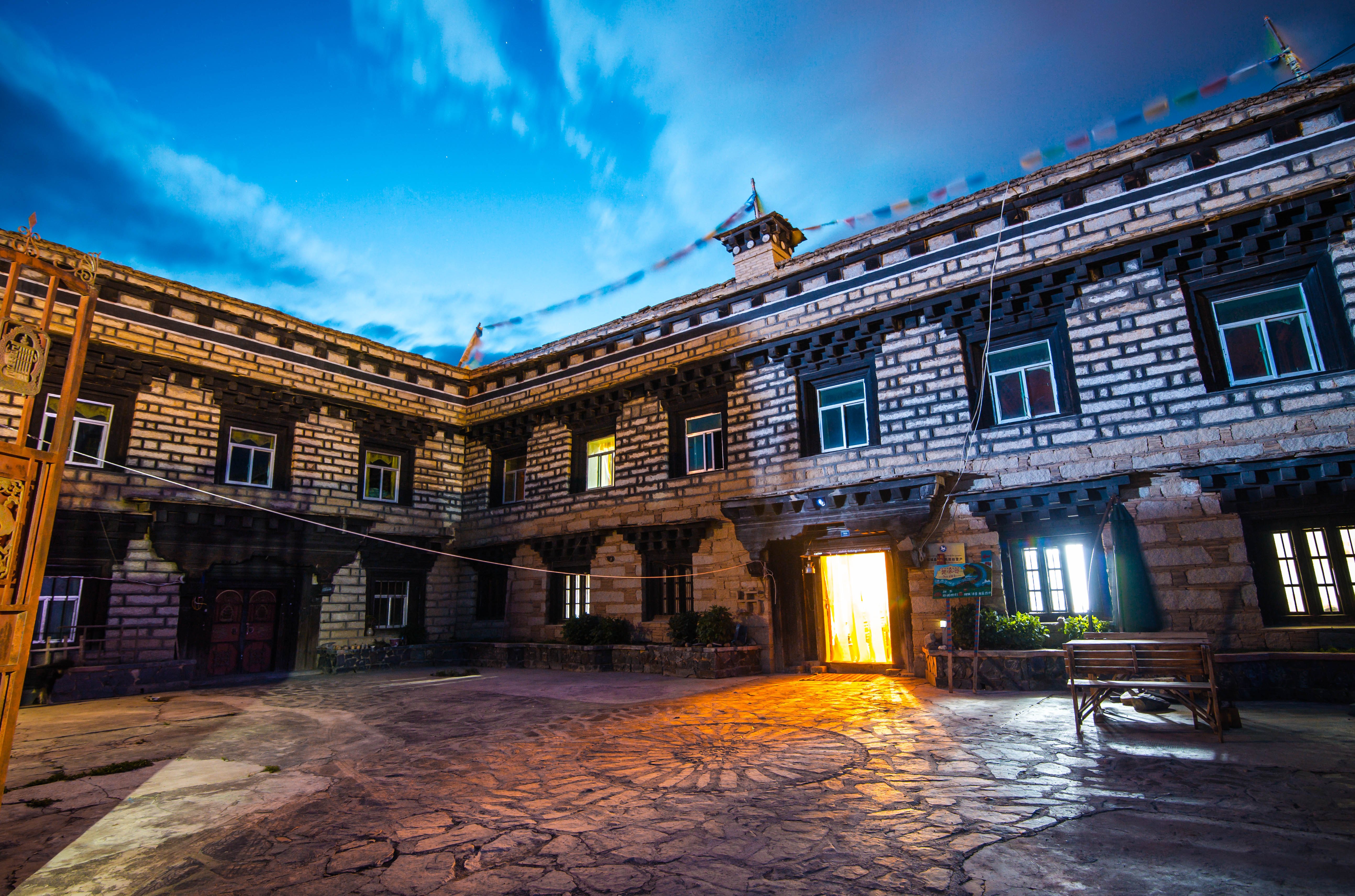 稻城亚丁梵禾谷旅舍